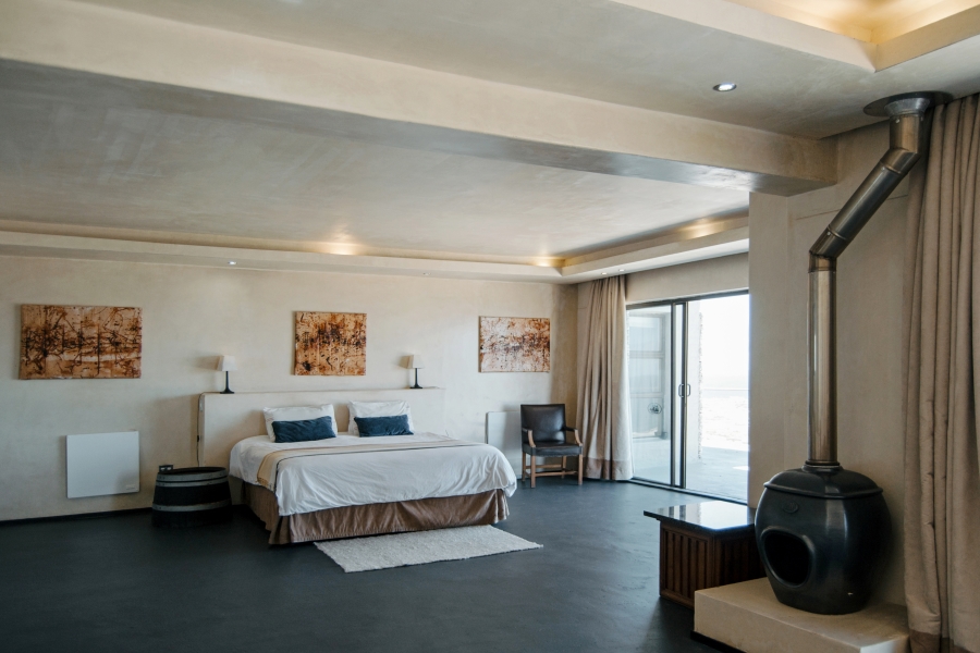 8 Bedroom Property for Sale in Pringle Bay Western Cape